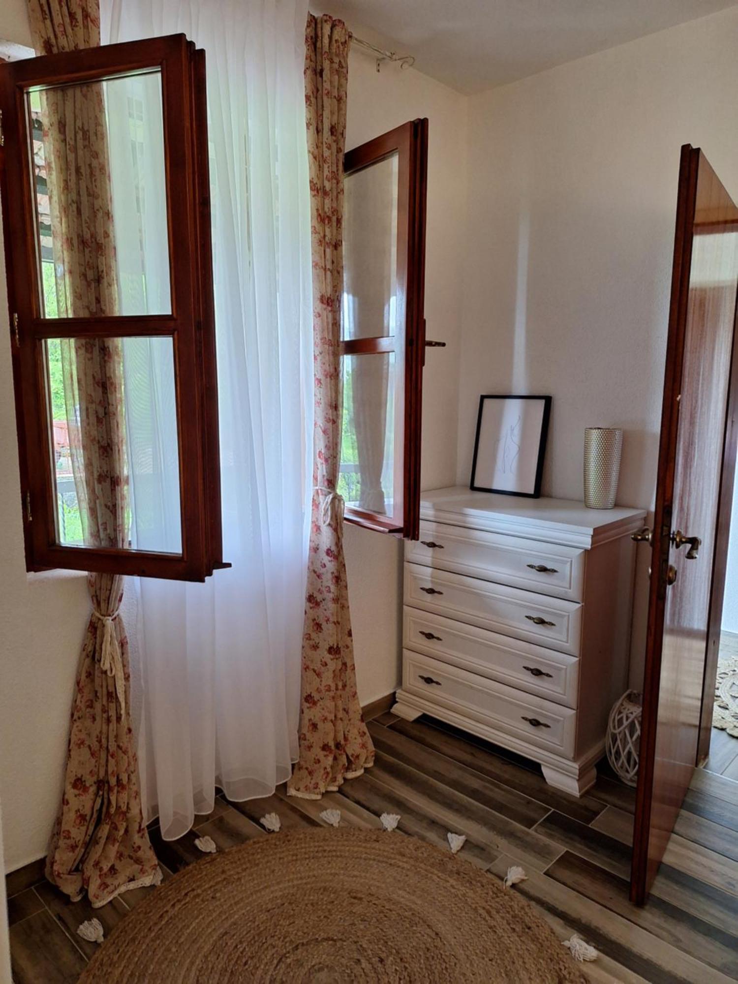 Banjo Rustic House Lake View Virpazar Eksteriør bilde